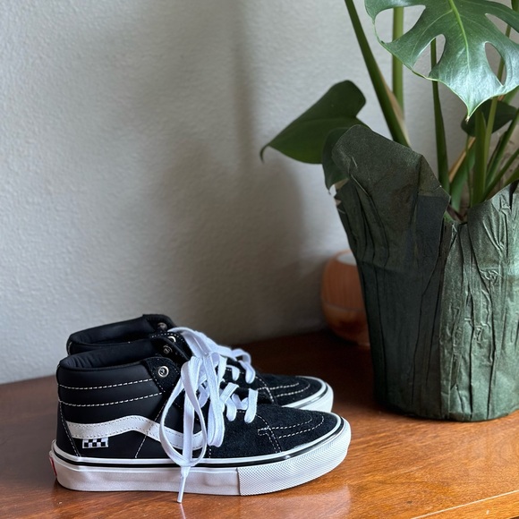 High Top Vans - Picture 6 of 8